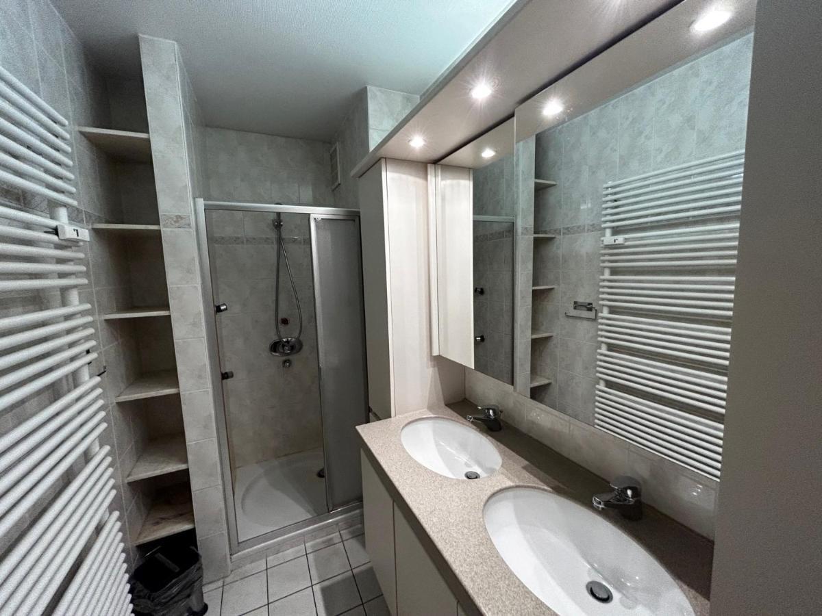 Very Spacious Family Apartment With Seaview T16 奥斯滕德 外观 照片